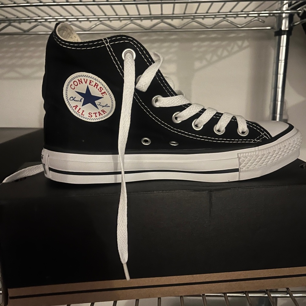 New converse high top black sz 6.5
